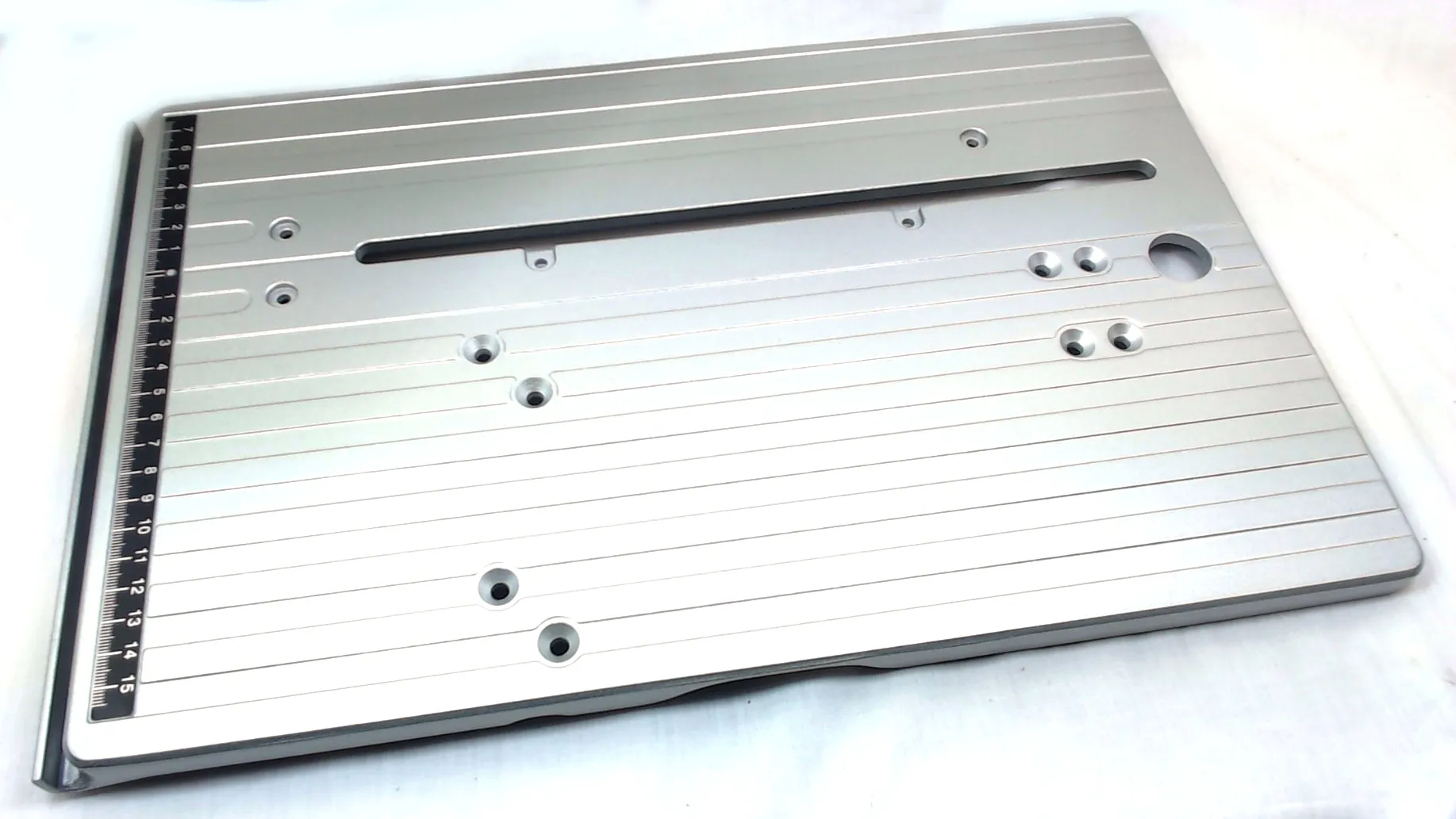 *TABLE COMP      LH1040/F