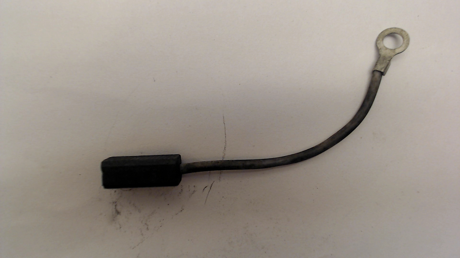 Carbon brush