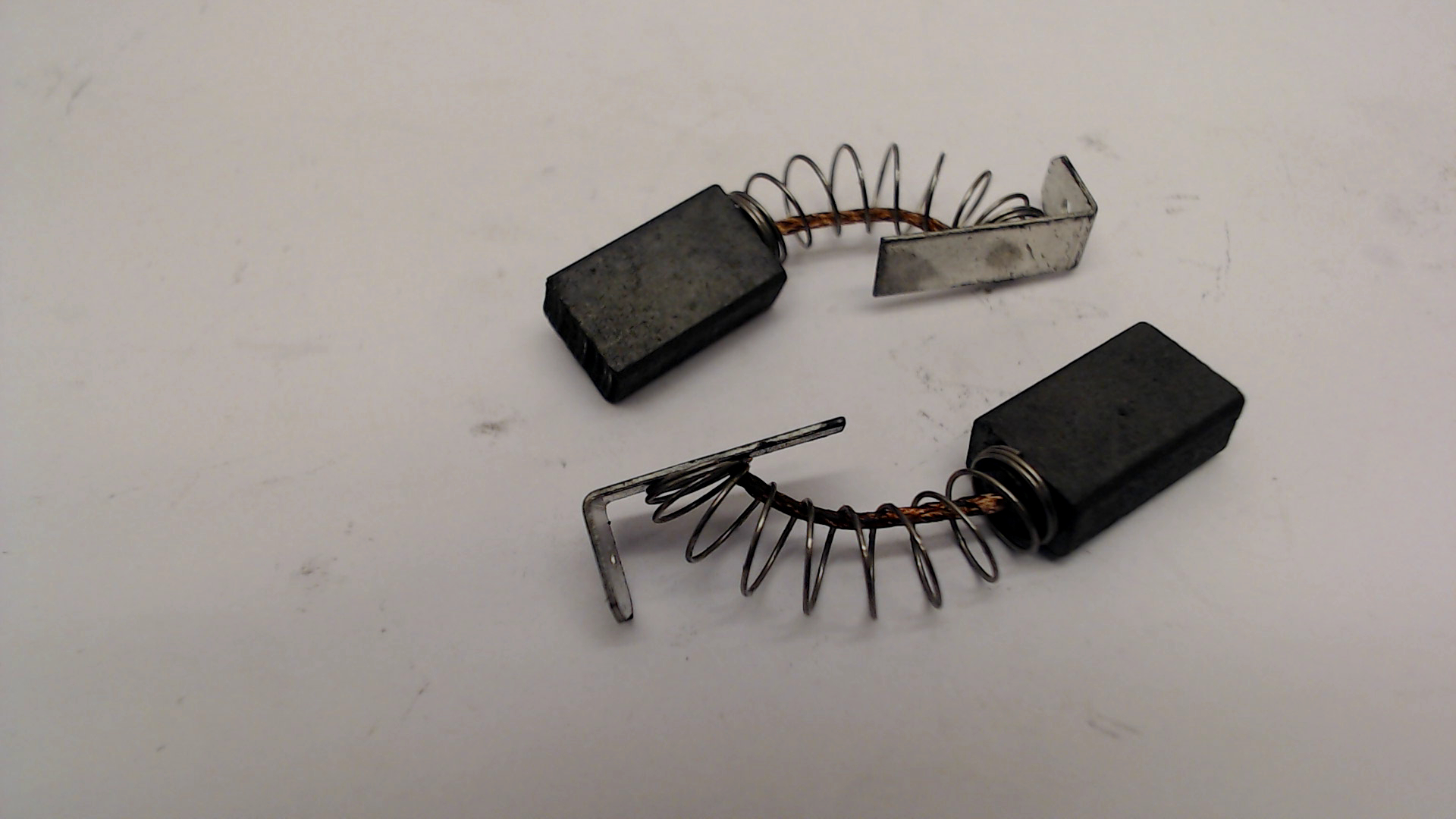 Carbon brush set