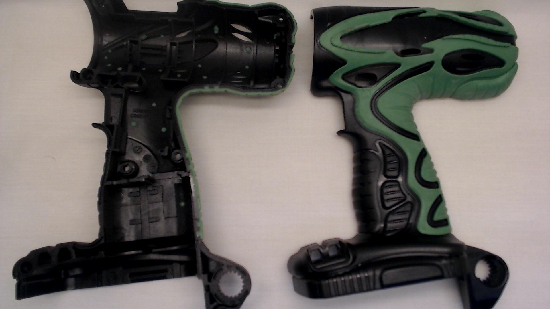 Housing (a).(b) Set