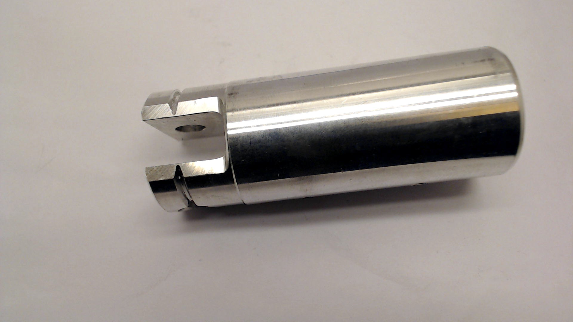 PISTON CYLINDER