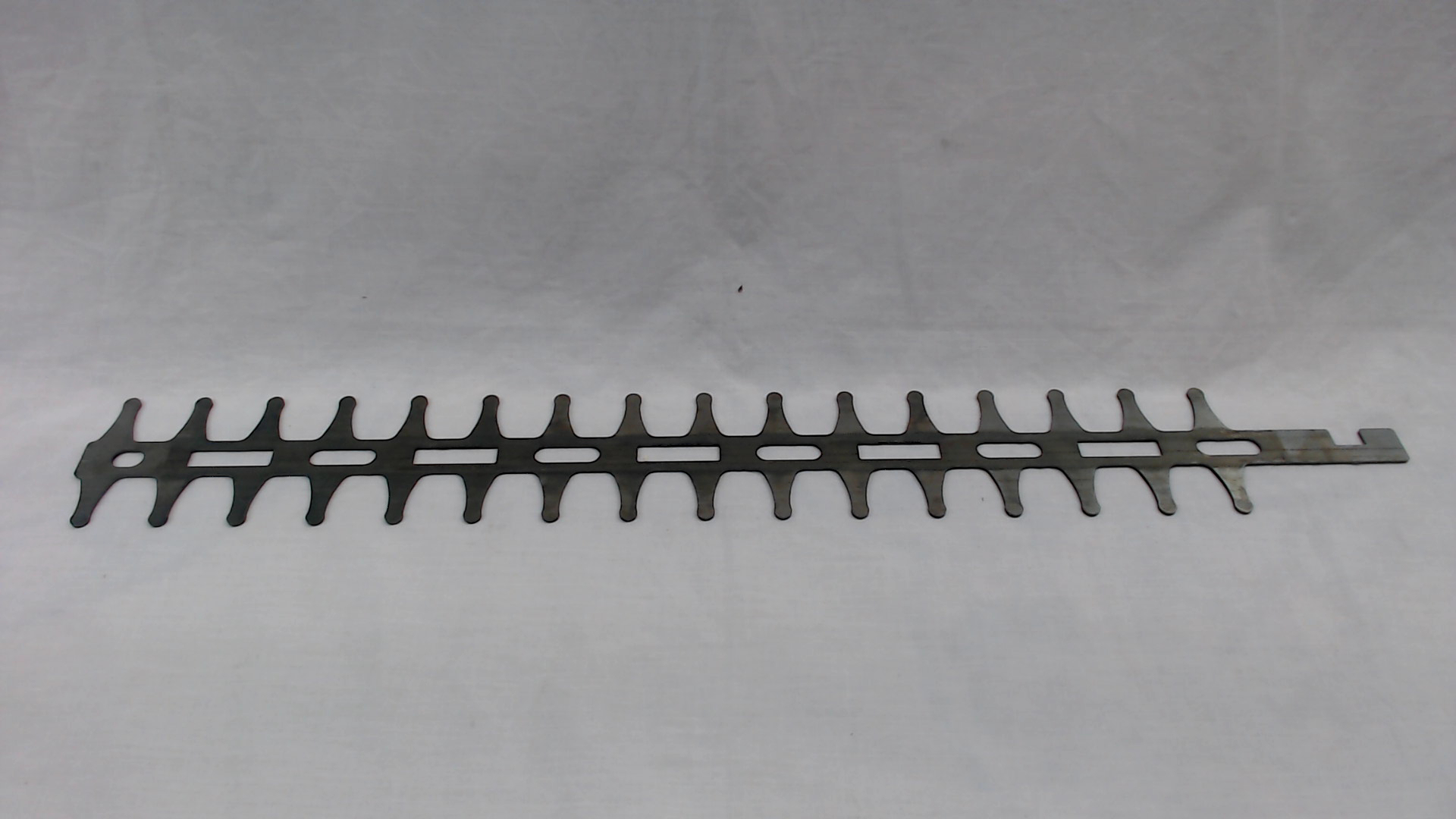 Lower Blade
