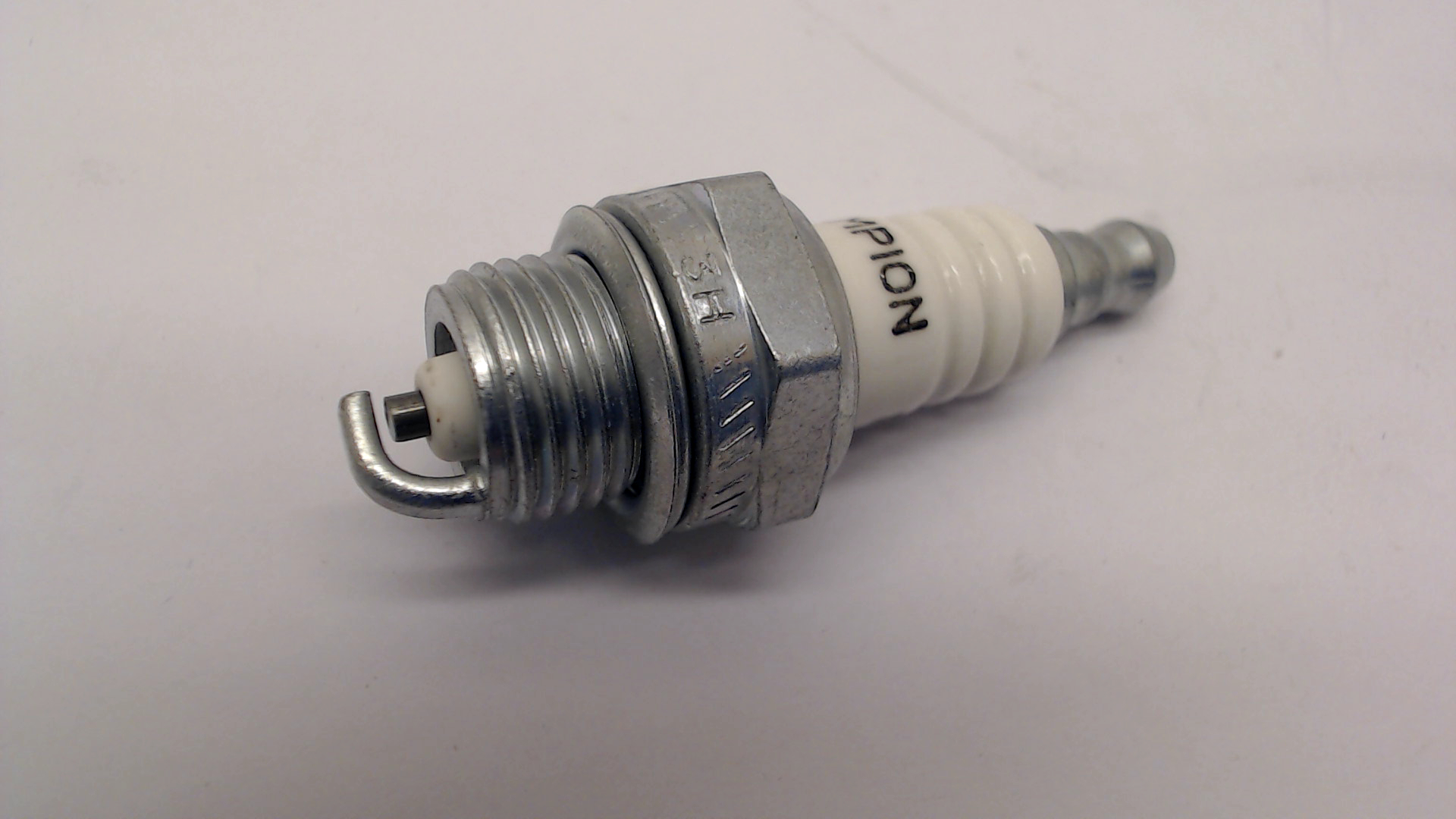 SPARK PLUG ASS'Y RCJ8Y