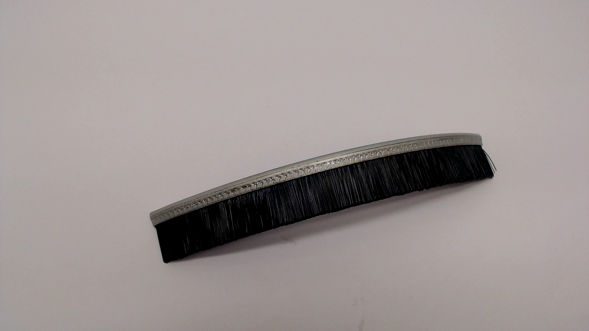BRUSH B