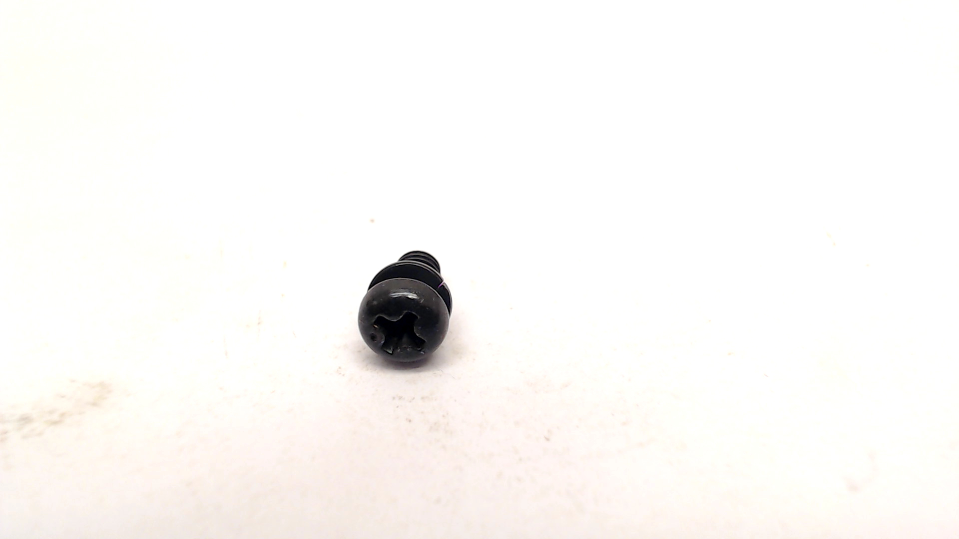 PAN HD SCREW M4X8 HS7611