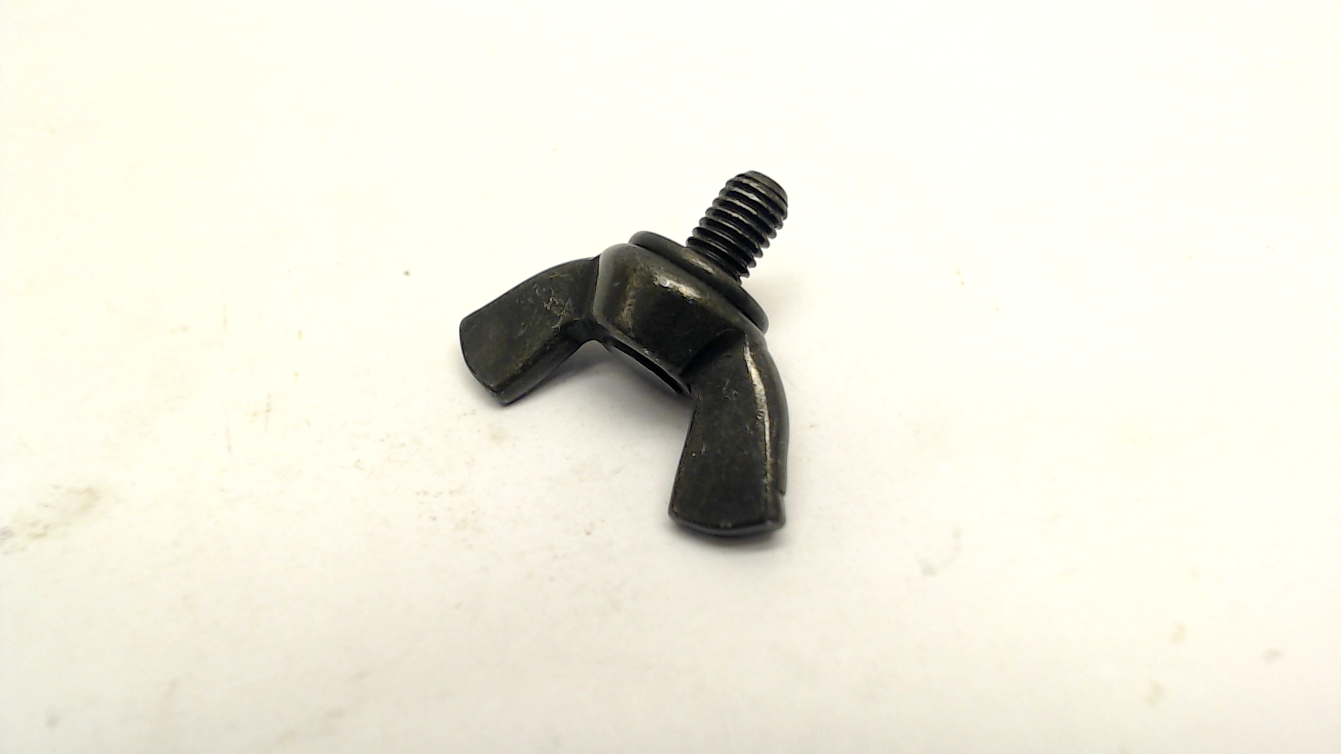 *WING SCREW M5X8 2400B