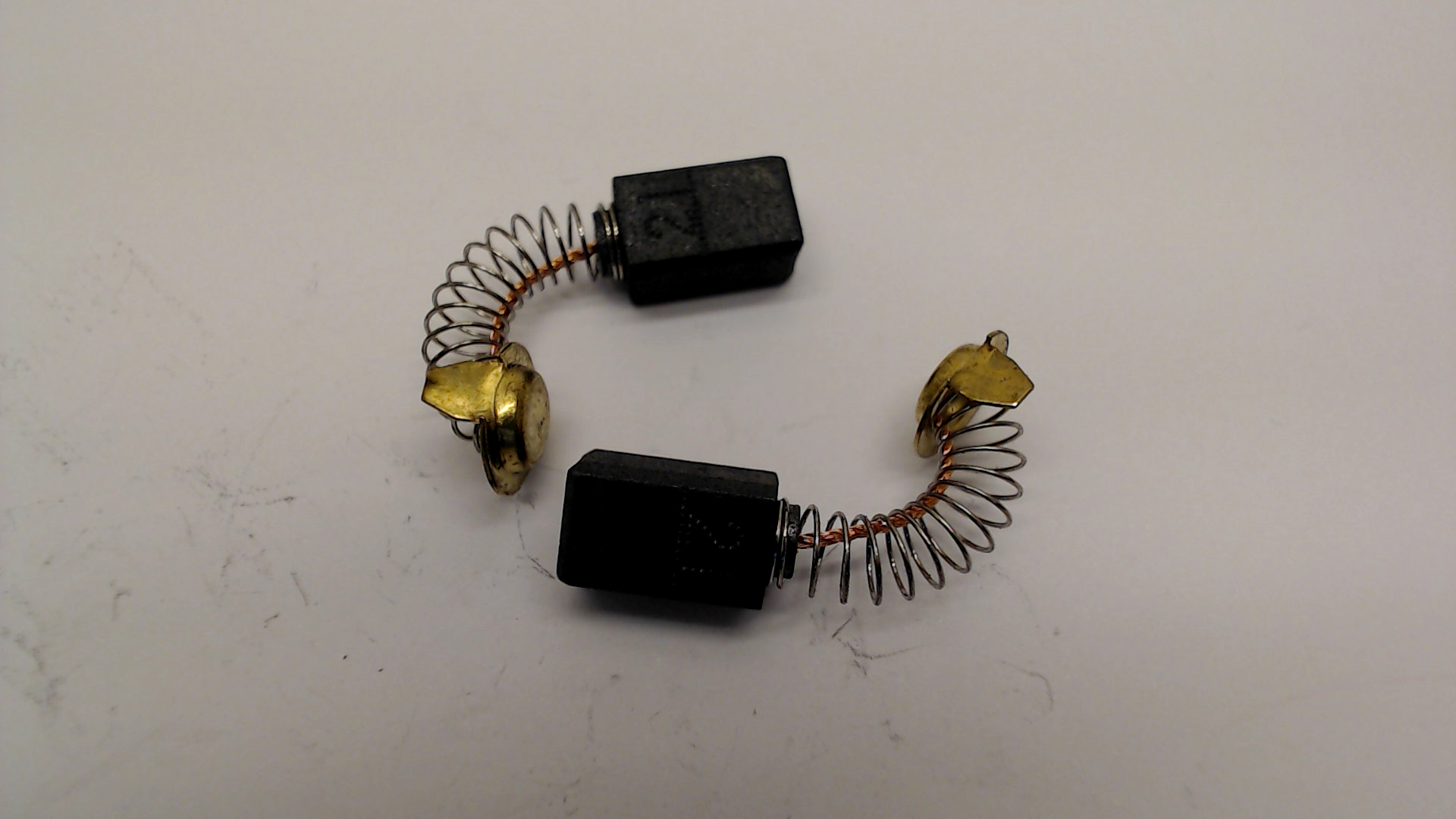 Carbon Brush (1 Pair) Carbon Brush (1 Pair)