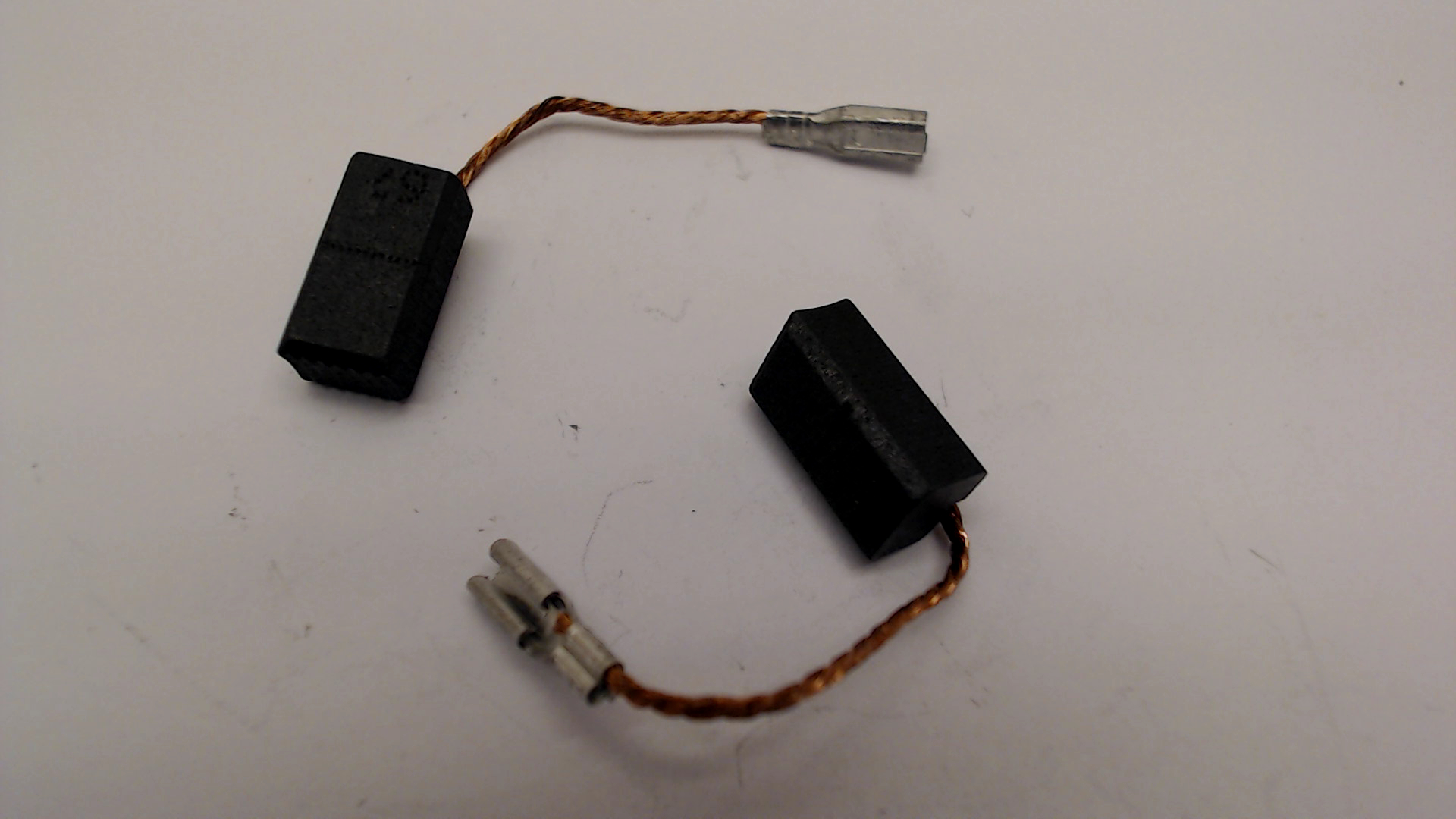 CARBON BRUSH 6.5X7.5X14 (1 PAIR)
