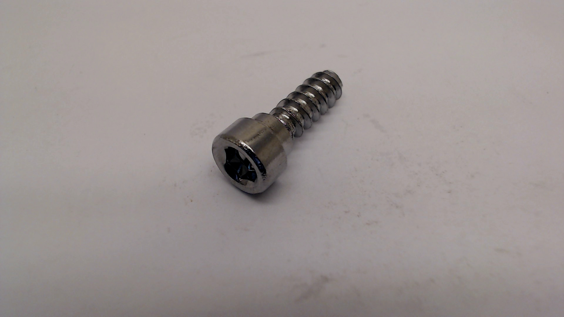 HEX SCREW M6X16 DMR102/BMR101